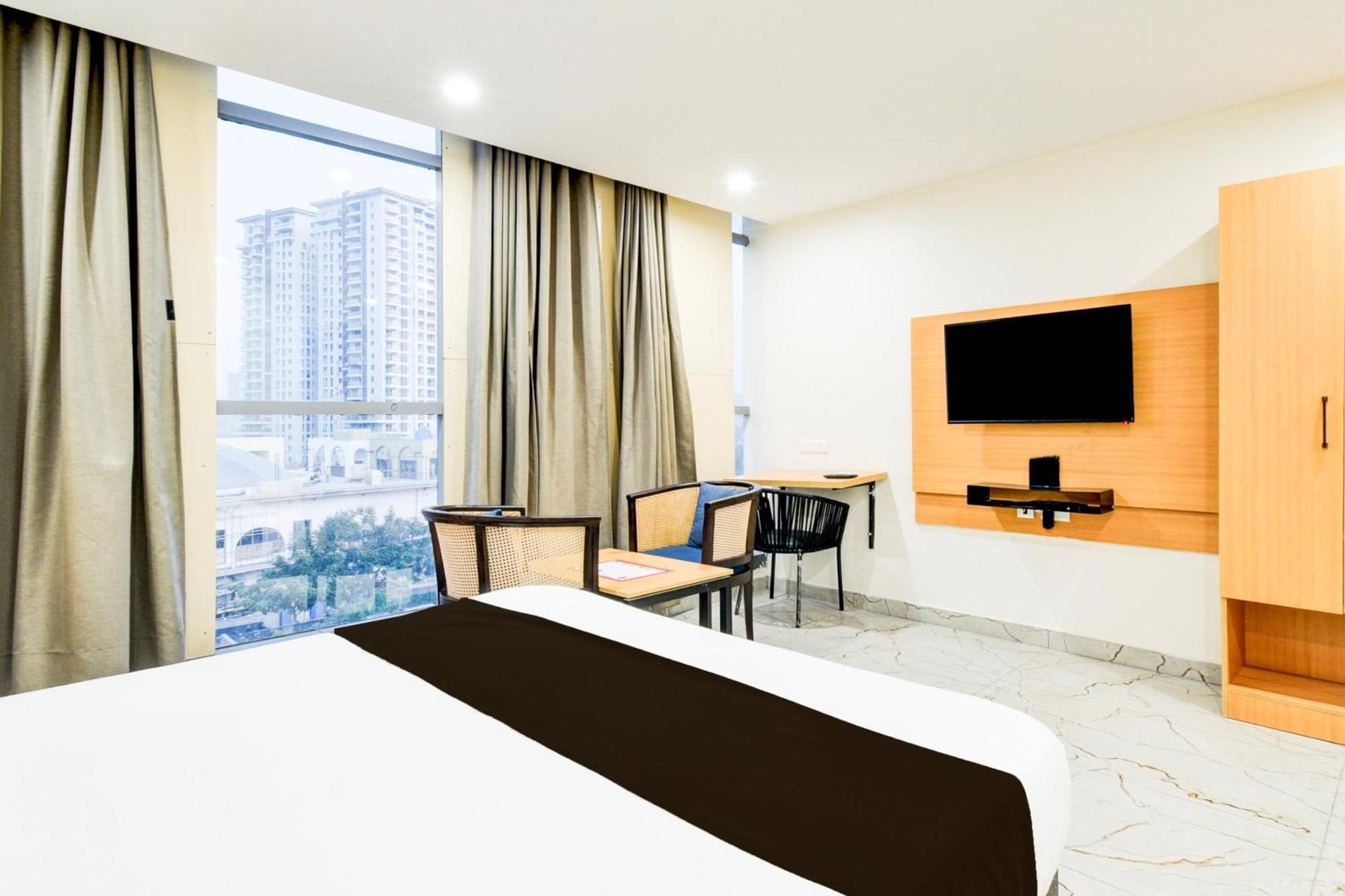 Super Townhouse Unnam Hotels Backside Of Tabala Rasa Pub, Financial District 하이데라바드 외부 사진