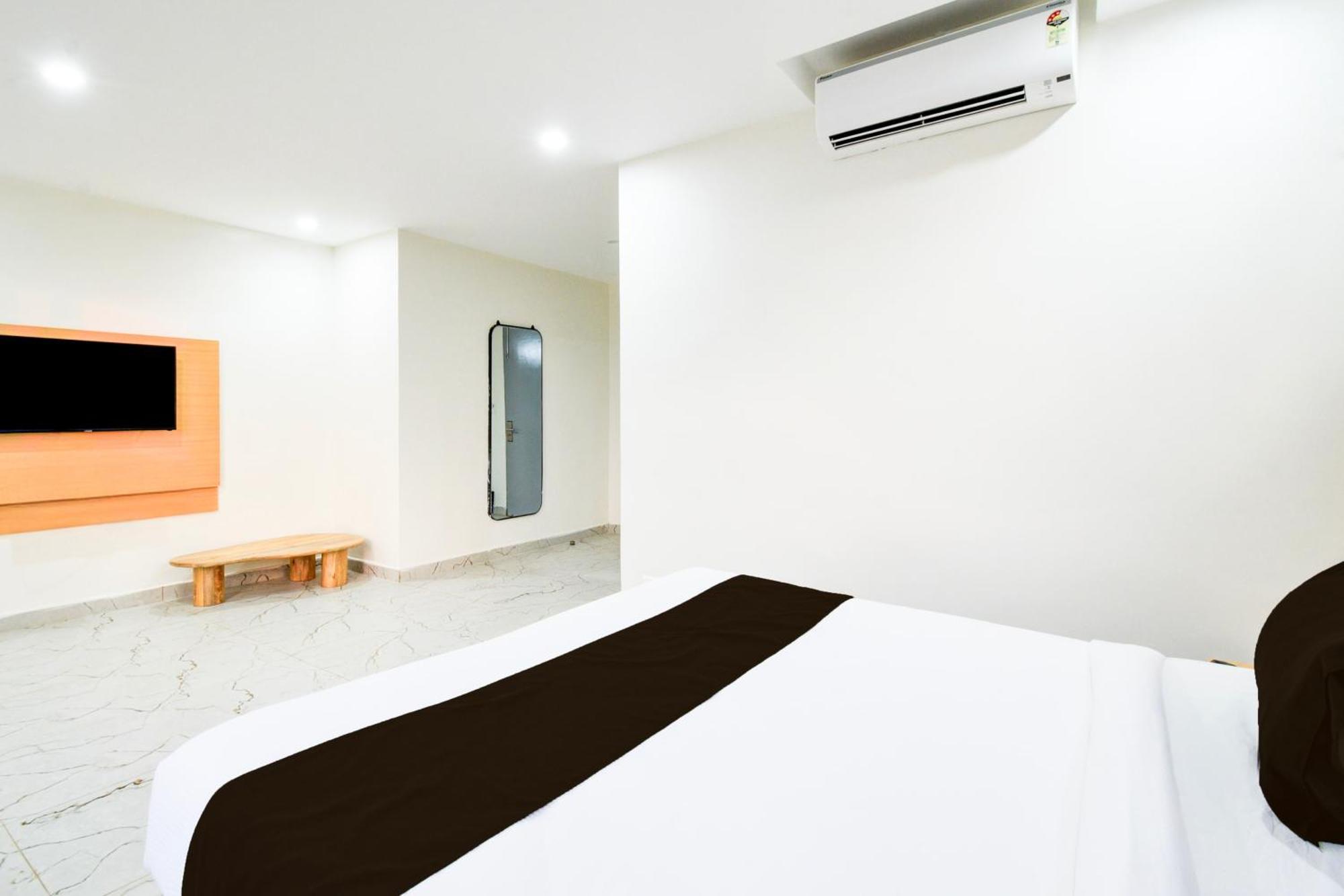 Super Townhouse Unnam Hotels Backside Of Tabala Rasa Pub, Financial District 하이데라바드 외부 사진