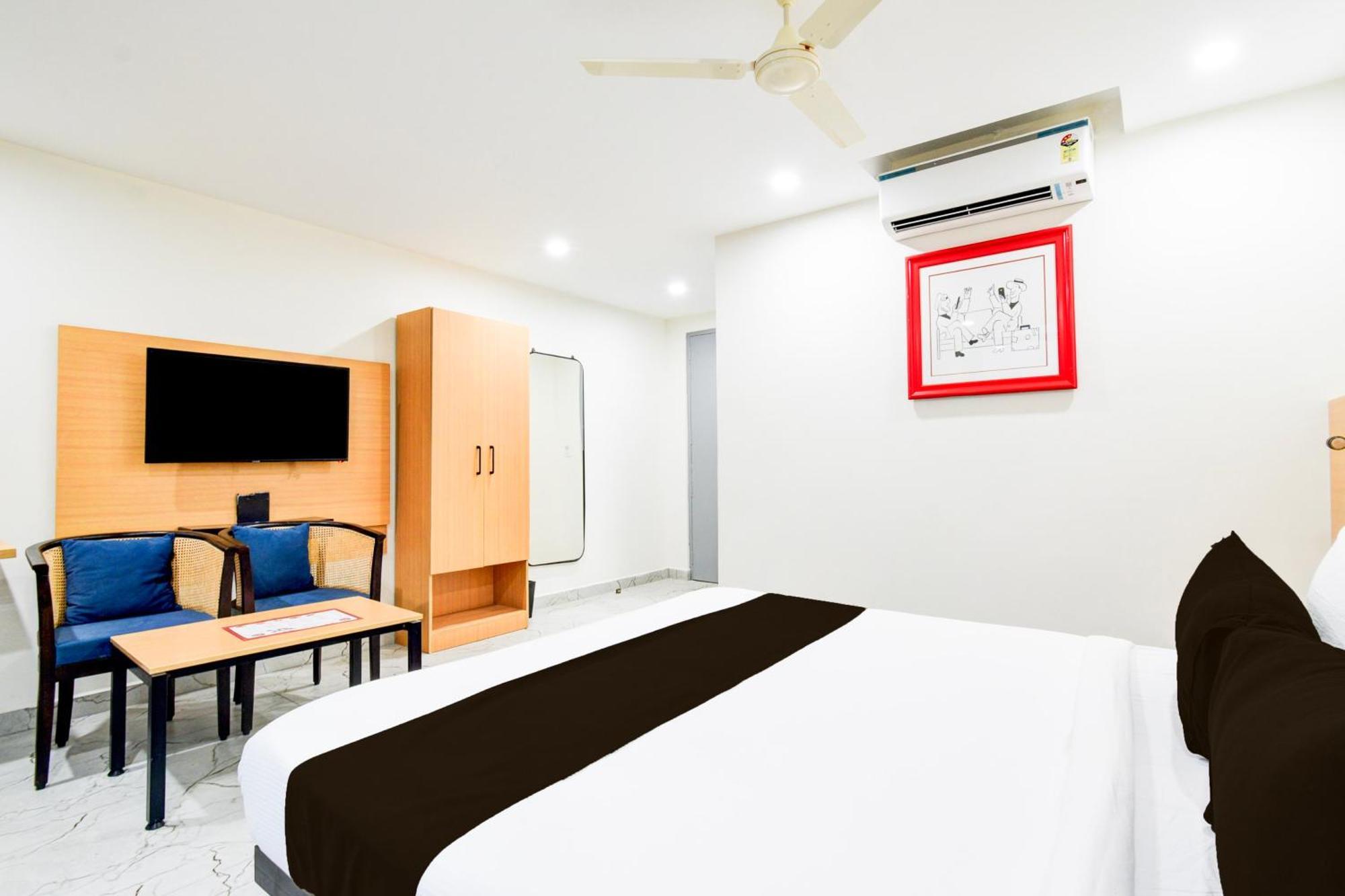 Super Townhouse Unnam Hotels Backside Of Tabala Rasa Pub, Financial District 하이데라바드 외부 사진