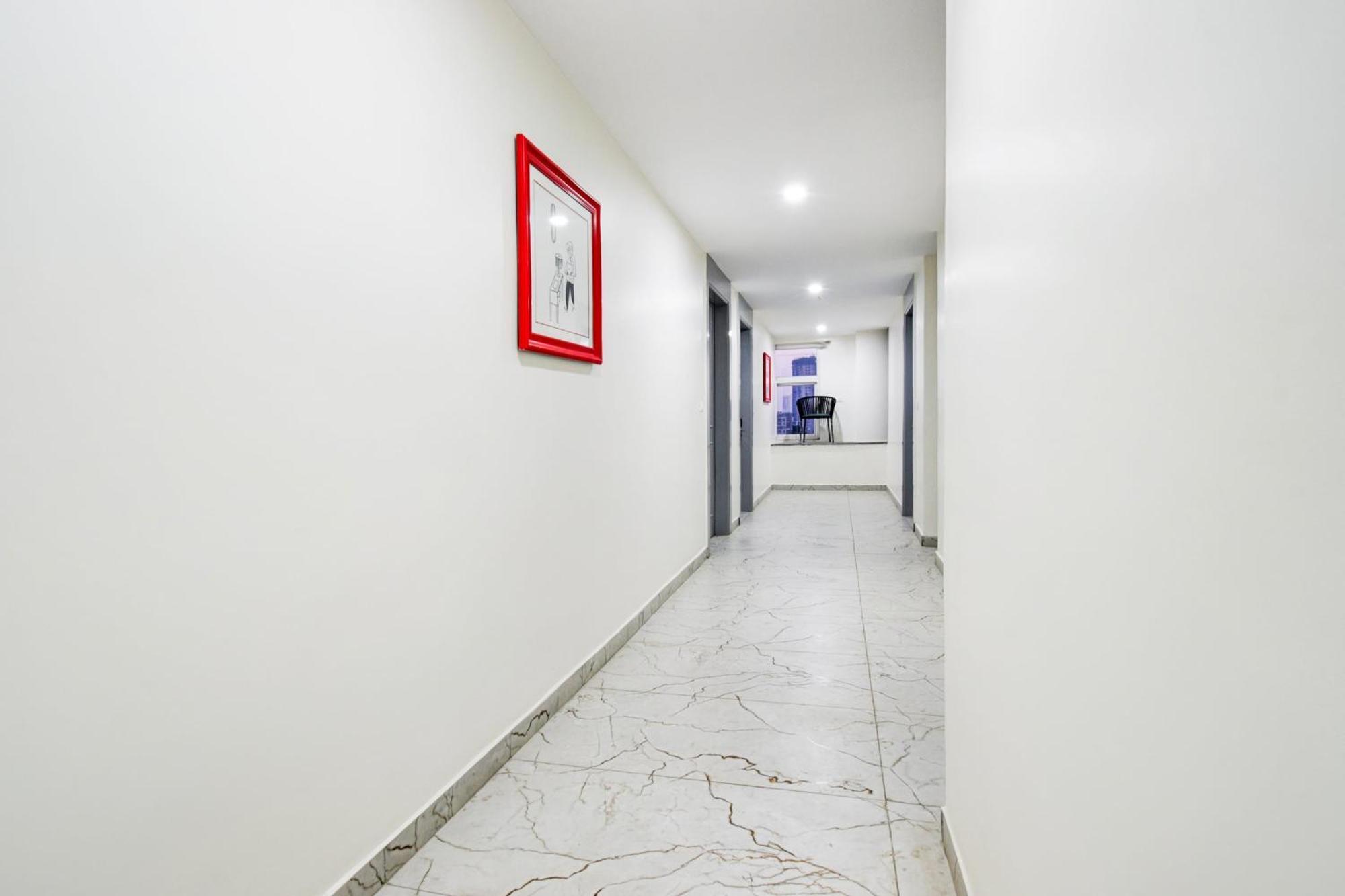 Super Townhouse Unnam Hotels Backside Of Tabala Rasa Pub, Financial District 하이데라바드 외부 사진