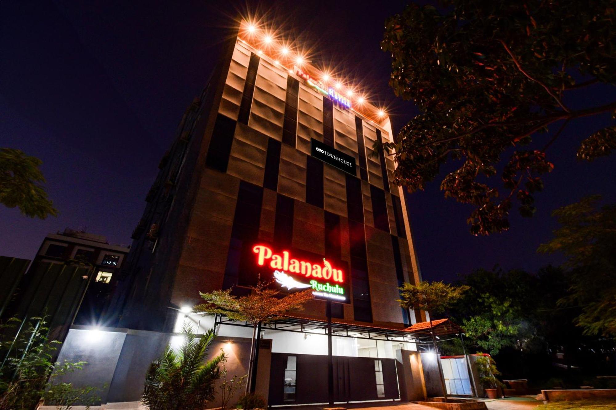 Super Townhouse Unnam Hotels Backside Of Tabala Rasa Pub, Financial District 하이데라바드 외부 사진