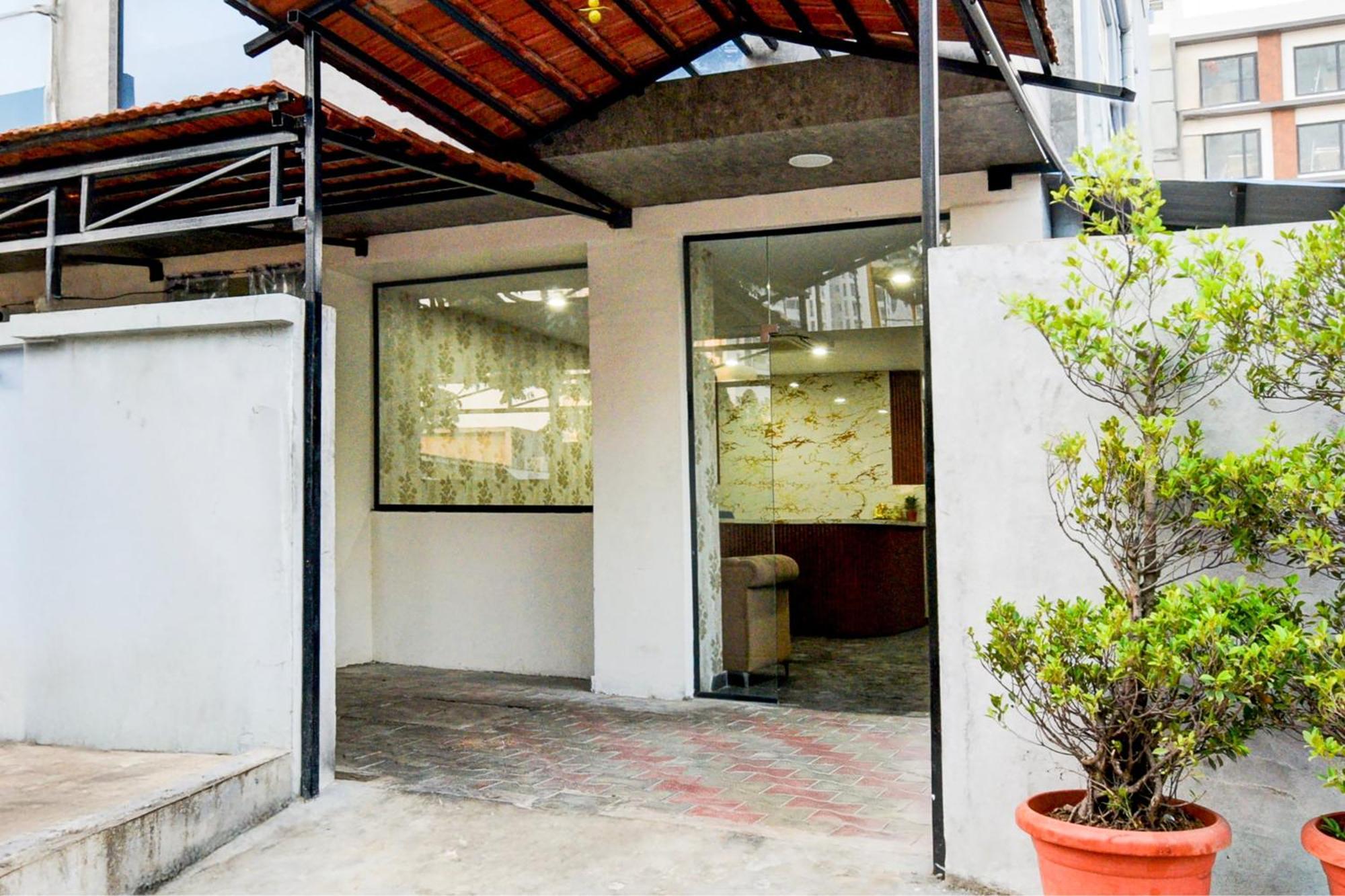 Super Townhouse Unnam Hotels Backside Of Tabala Rasa Pub, Financial District 하이데라바드 외부 사진